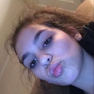 Meet your Posher, Halle